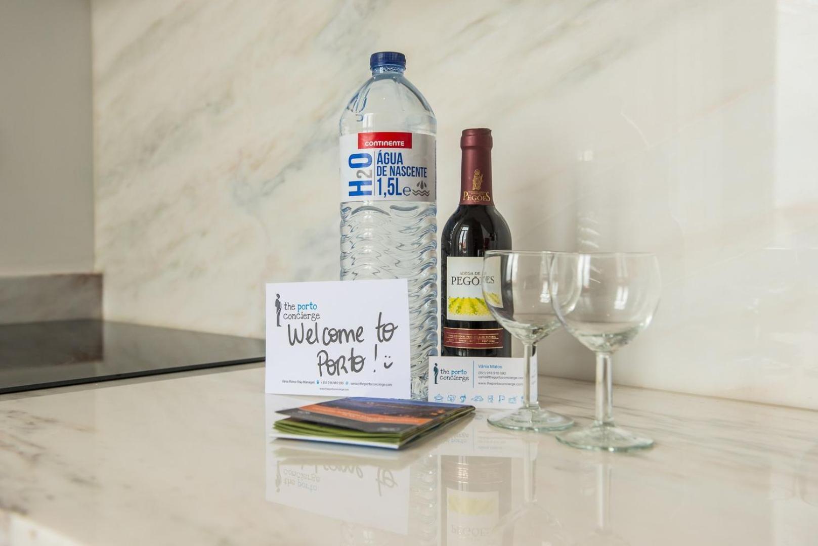 Guestready - Quaint Comfort Near Clerigos Tower Porto Luaran gambar